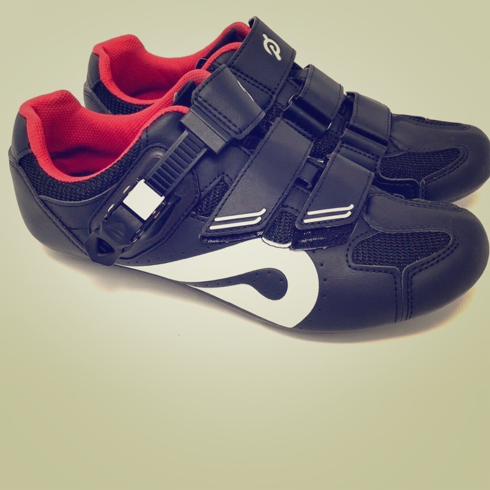 Peloton indoor cycling shoes. Never worn